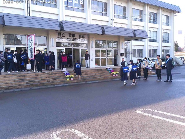 あいさつ運動の様子