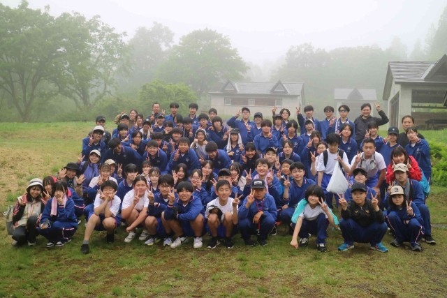 全校での集合写真