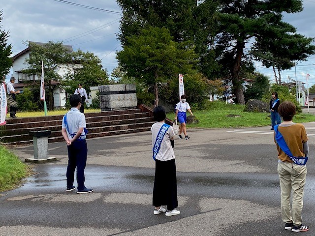 あいさつ運動の様子
