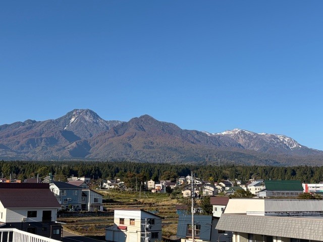 10月30日の妙高山と火打山