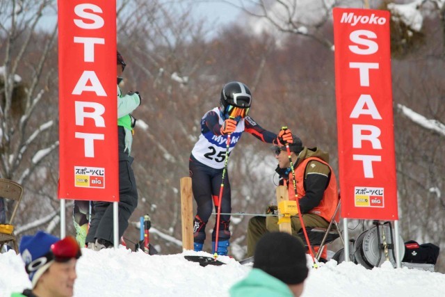 県中スキー大会の様子